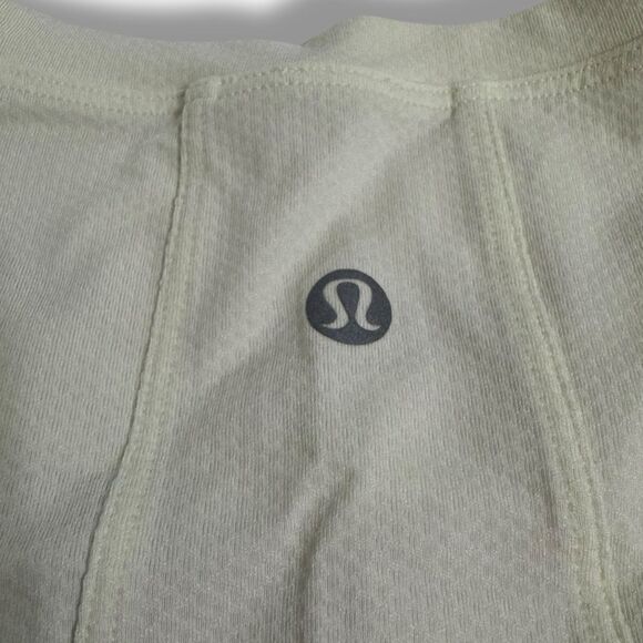Lululemon Boxy Crop Long Sleeve Pastel Neon Yellow Women’s Size 8 (Relaxed Fit) - Picture 5 of 11
